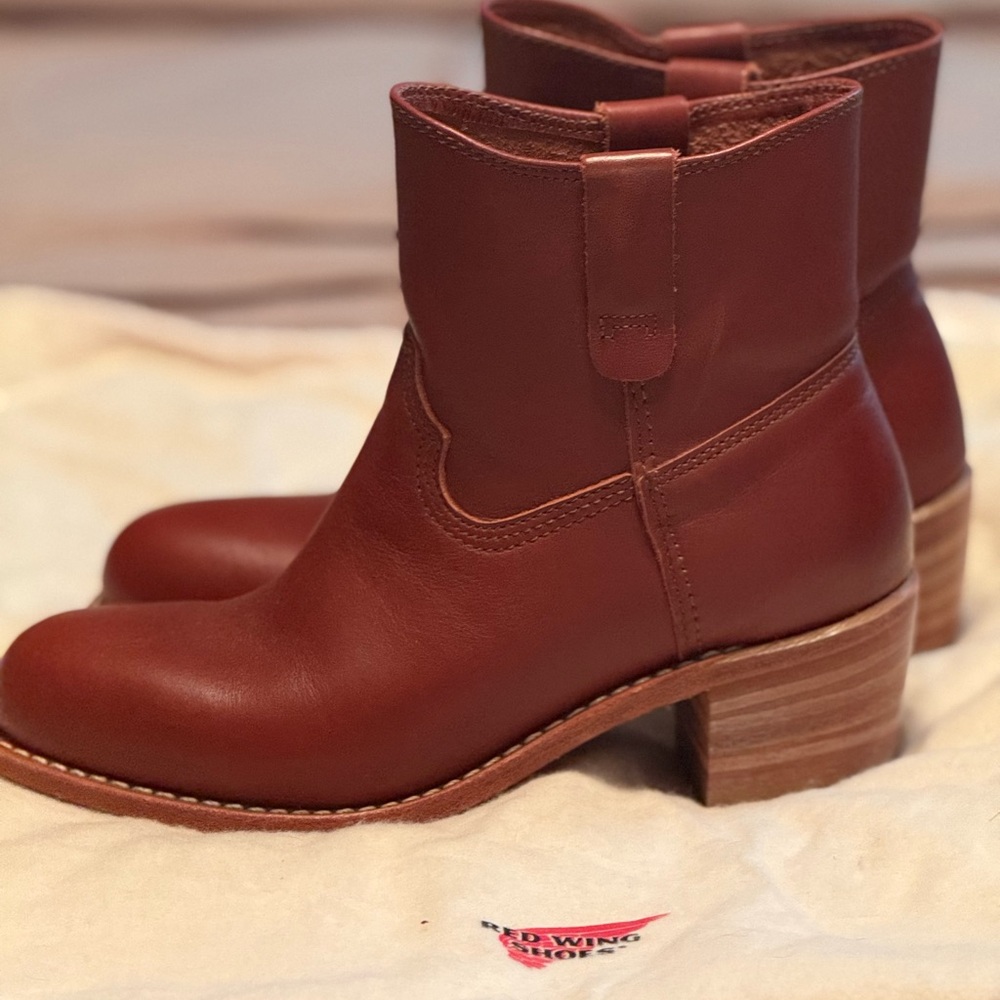 Red Wing Shoes Rich Brown Leather Boots - Picture 8 of 11